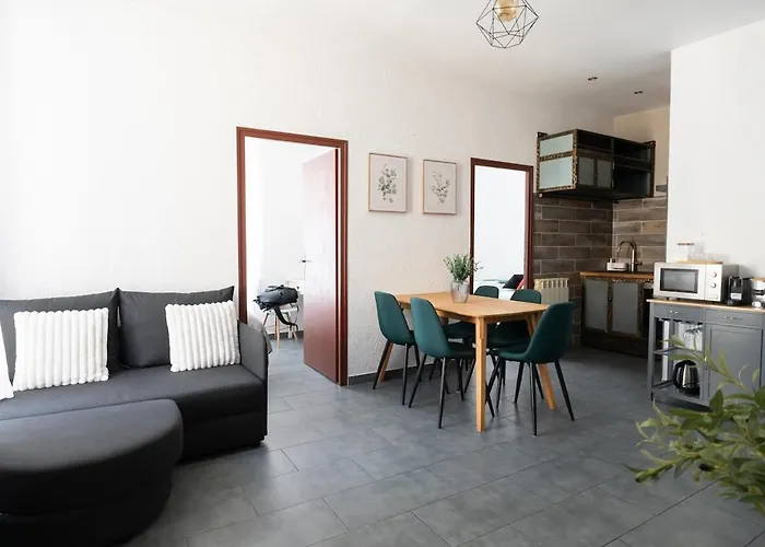 Διαμέρισμα Centre *